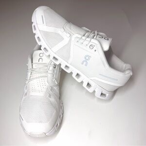 On Running Coud Men’s White Athletic Shoes Size- 10